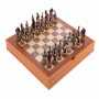 Coffret Échecs Historiques - Echiquier Campagne de Russie (figurines peintes à la main) - IkaIpaka Royan