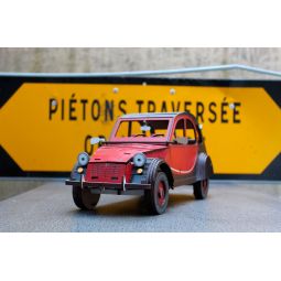 2CV en bois Rouge et noir Agent PAPER Ikaipaka jeux & jouets