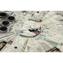 Maquette Star Wars SW Millenium Falcon REVELL - IkaIpaka Royan