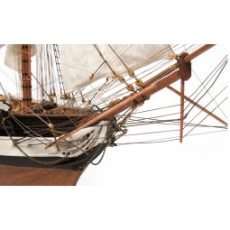 Maquette Bateau HMS Beagle avec voiles Occre Ikaipaka jeux &