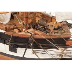 Maquette Bateau HMS Beagle avec voiles Occre Ikaipaka jeux &