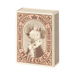 Baby Mouse in matchbox rose Maïleg Maileg Ikaipaka jeux &